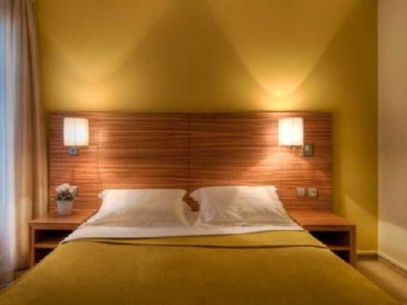 Hotel Gabriel Paris Issy-les-Moulineaux